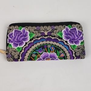 Wallet Embroidered floral multicolor 100% mexican art  Handmade/ cartera bordada